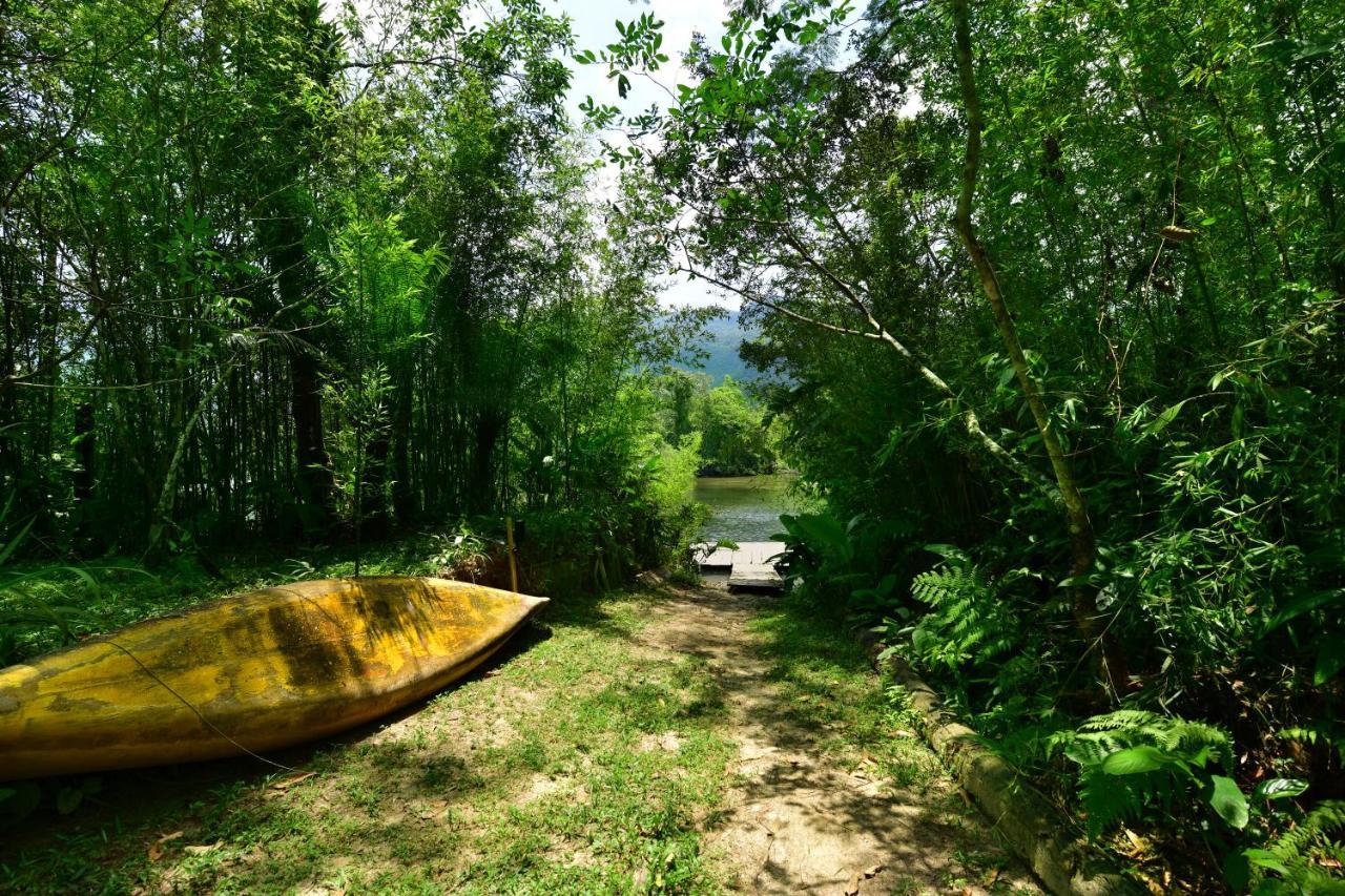 Casa A Beira Do Rio Jaguareguava Na Mata Atlantica Em Bertioga Sp Villa Exteriör bild