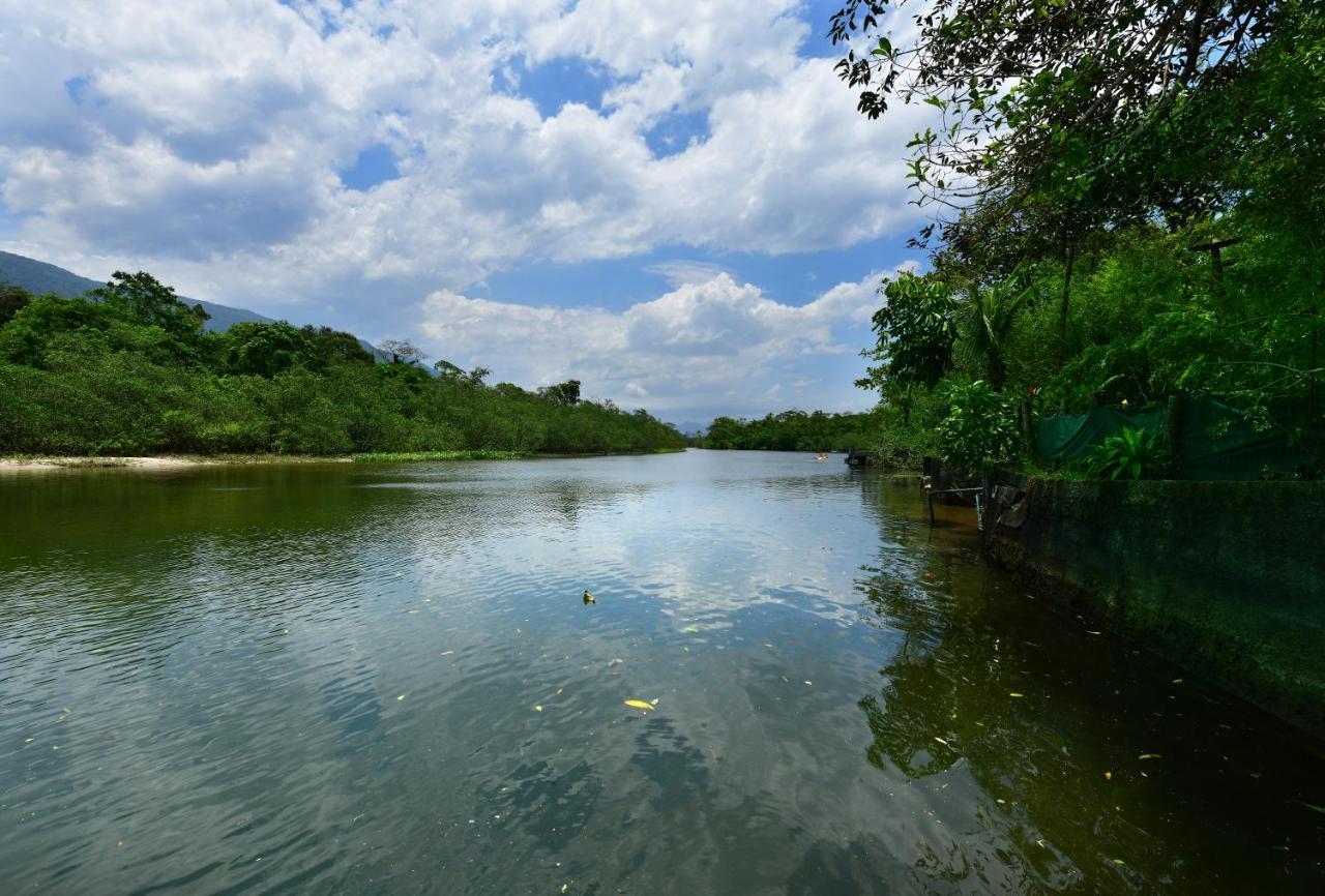 Casa A Beira Do Rio Jaguareguava Na Mata Atlantica Em Bertioga Sp Villa Exteriör bild